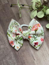 Load image into Gallery viewer, Summer Fields {bow} - Calli Alyse Boutique