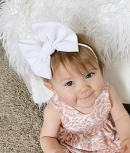 Load image into Gallery viewer, Cotton {bow} - Calli Alyse Boutique