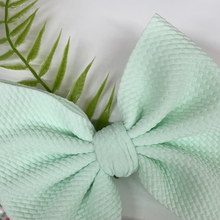 Load image into Gallery viewer, Pastel Mint {bow} - Calli Alyse Boutique